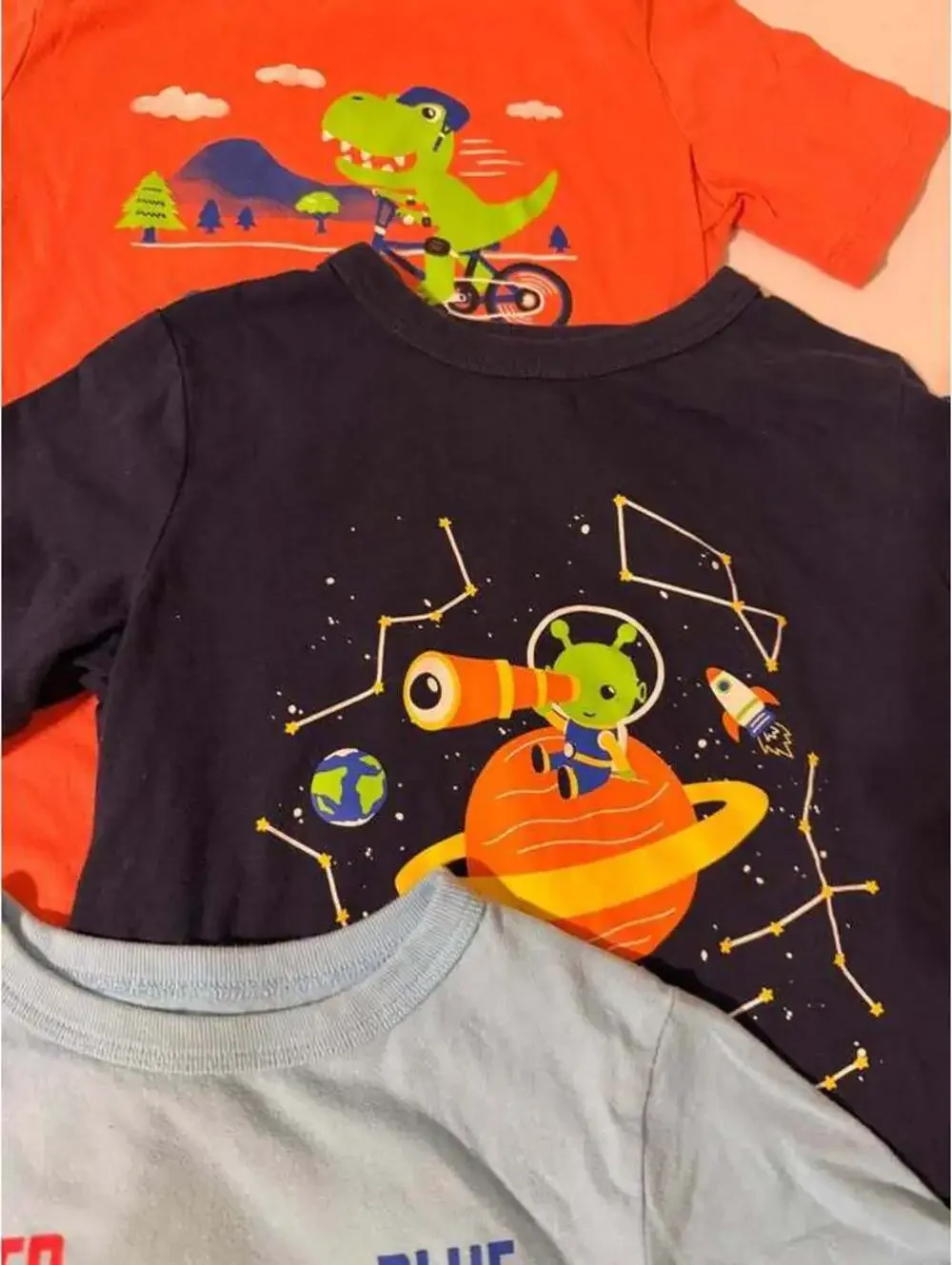 The Children's Place Boys 5T Graphic T-Shirts - 3 Pack